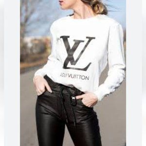 NWT Blondie Boutique Sweater Logo
